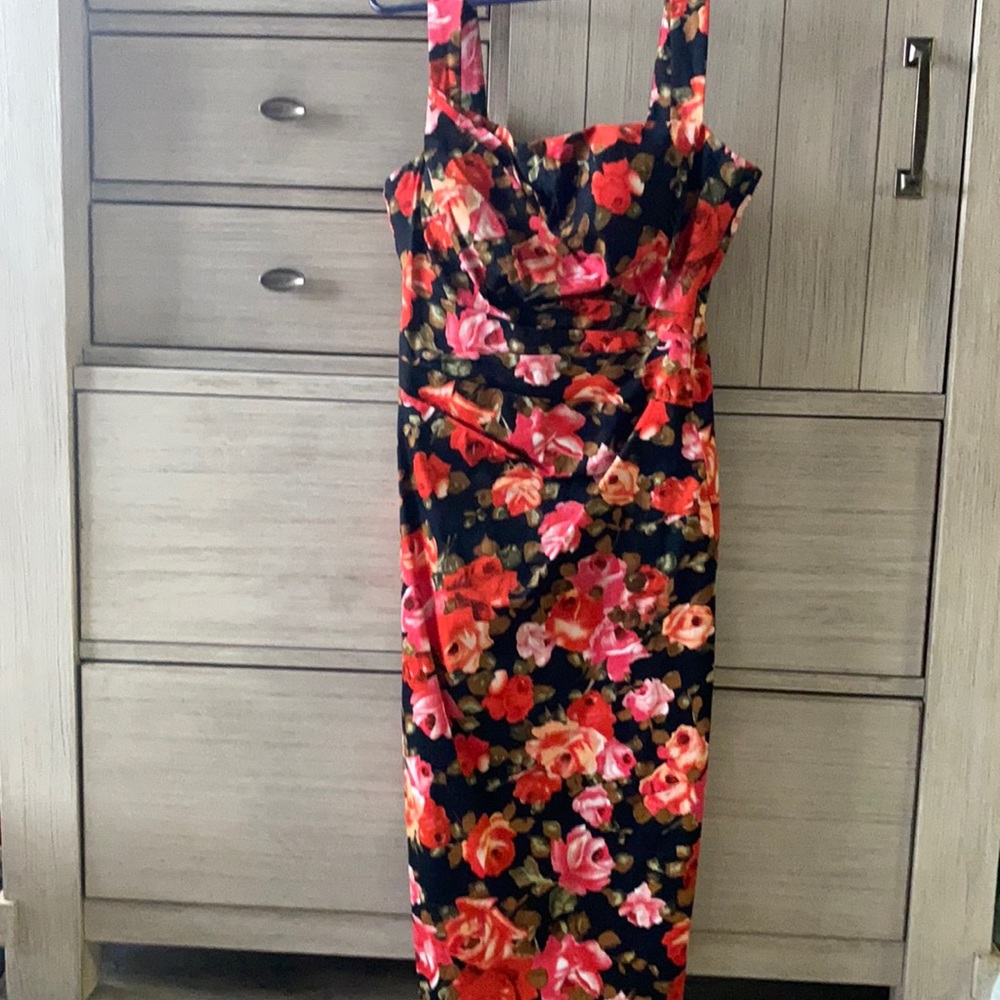 Gorgeous floral Boston Proper fitted dress